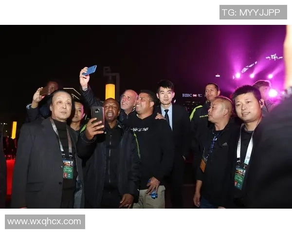 揭秘哪位足球明星在闲暇时钟情于钓鱼活动与自然亲密接触的乐趣 揭秘哪位足球明星在闲暇时钟情于钓鱼活动与自然亲密接触的乐趣