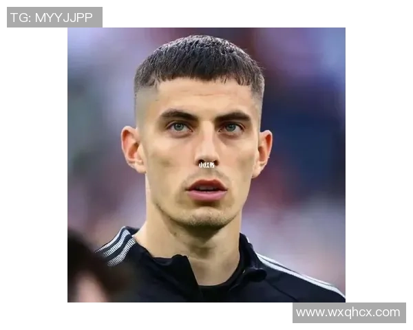 纹身艺术与足球魅力结合的女性明星头像设计探索 纹身艺术与足球魅力结合的女性明星头像设计探索